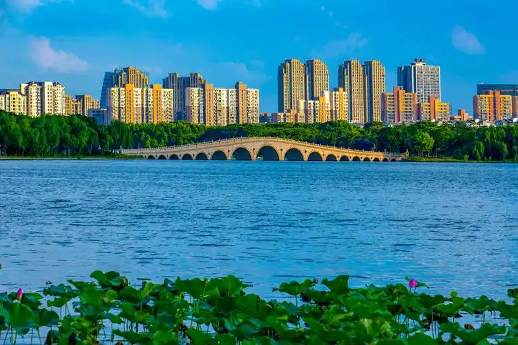 京杭大运河苏州十景石湖五堤上方山