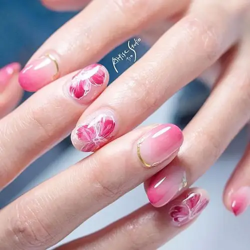 温柔的渐变美甲,唤醒春天~_花样