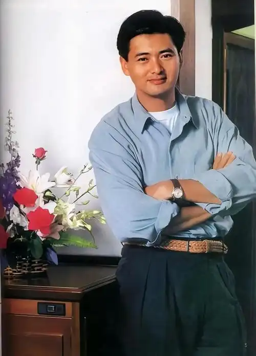 发哥的一些经典回忆照片,找回我们曾经的青春|周润发_网易订阅