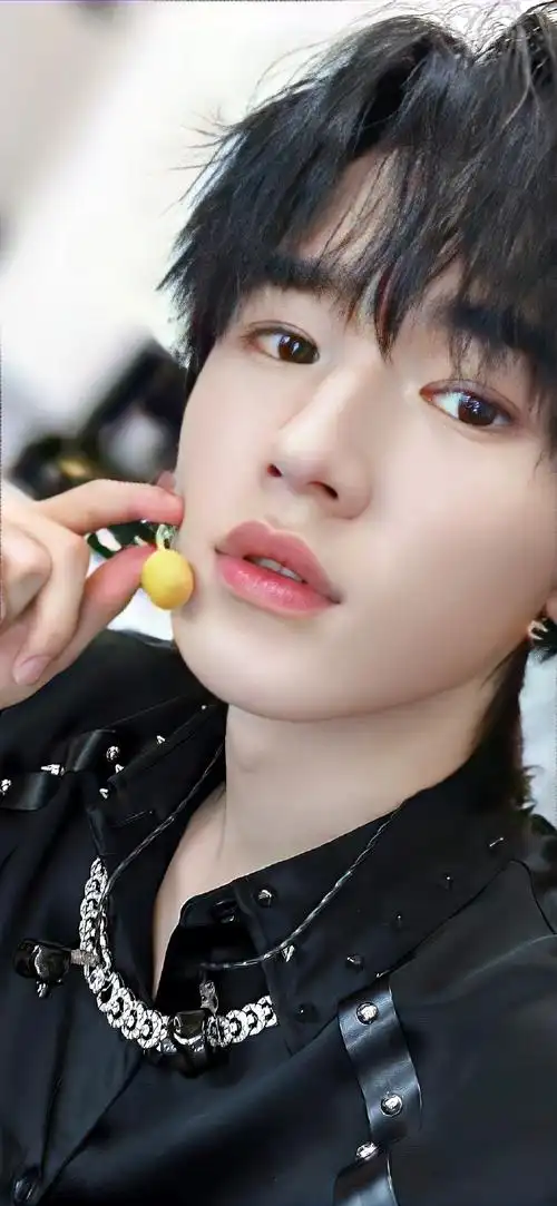 宋亚轩壁纸更新啦95