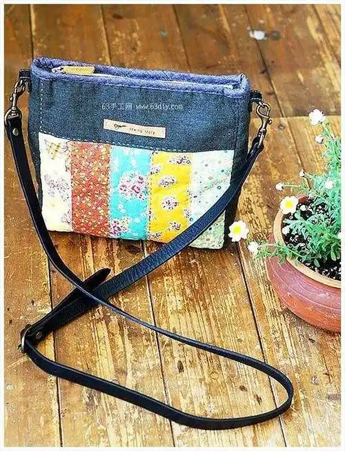 穿旧的牛仔裤和碎花布改造牛仔拼布斜挎包手作教程