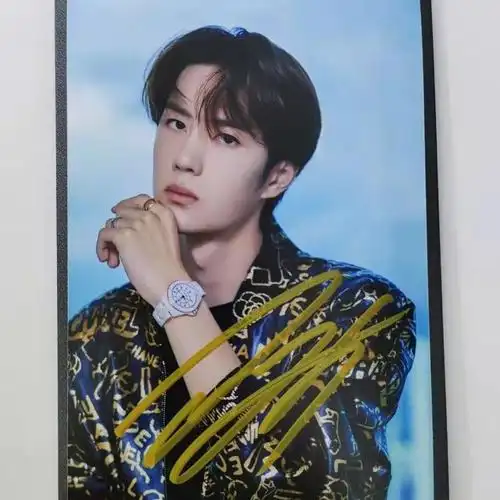 王一博笔签名照时尚周边非印刷6寸 王一博签 非印刷非仿 王一博8