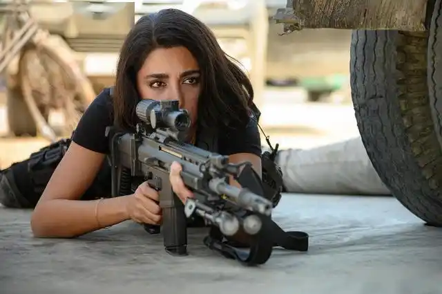 惊天营救女主饱受争议的格什菲法拉哈尼