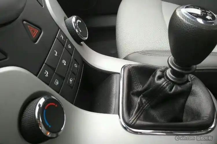 雪佛兰科鲁兹档把特写