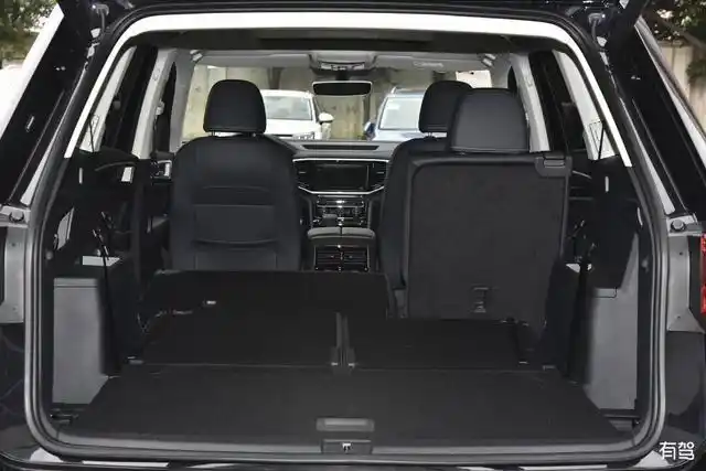 途昂提车作业大众途昂空间大的可以放下一张床看多位车友口碑怎么样