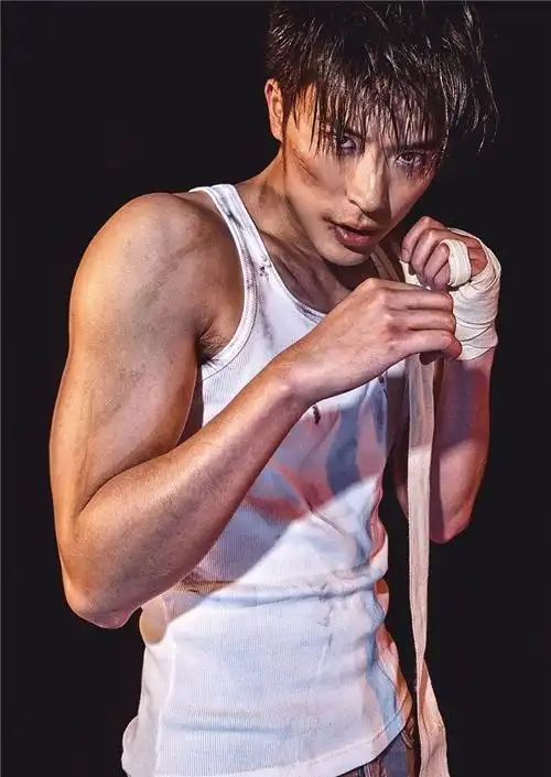 帅过霍建华!演员徐开骋肌肉大片燃爆了