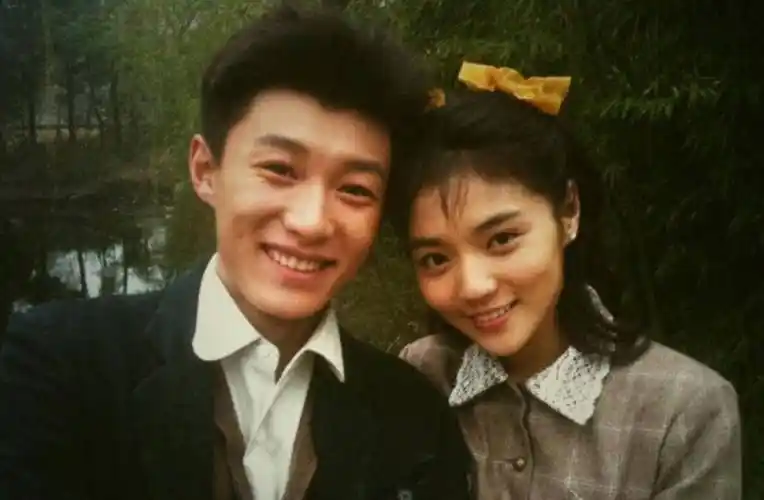 原创代旭女友尹雨航因家有儿女出道演过鹿晗姐姐爸爸是话剧演员