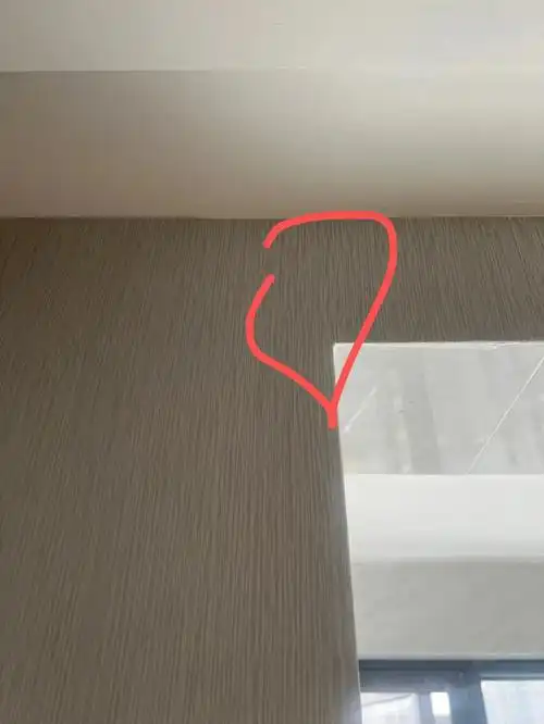 为了减少点墙布损耗选用了墙布拼接