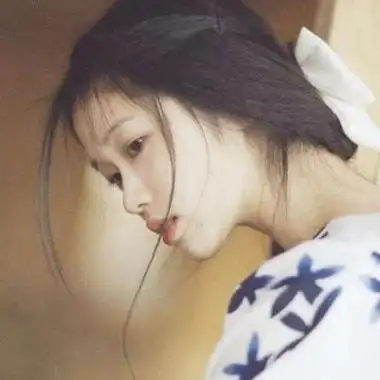 2021微信头像女生侧面 女生头像图片大全 -【爱个性】