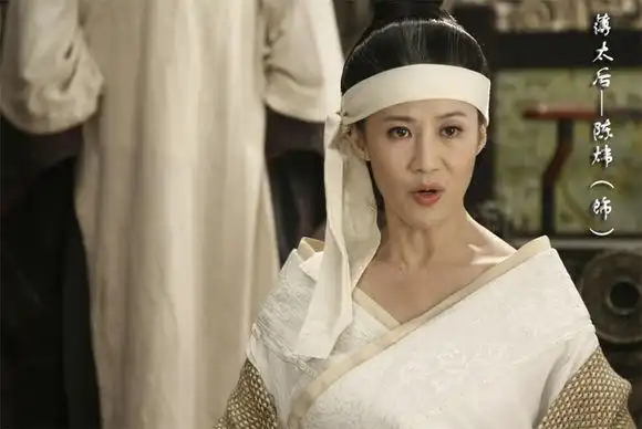 曾和巩俐齐名,《亮剑》楚云飞是她初恋兼老公,中国好妻子也有她