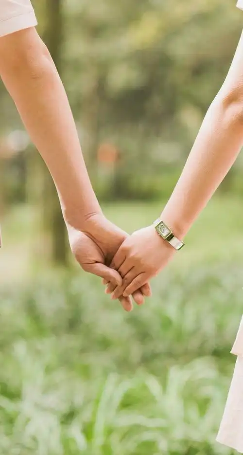 情侣牵手唯美高清小米手机壁纸