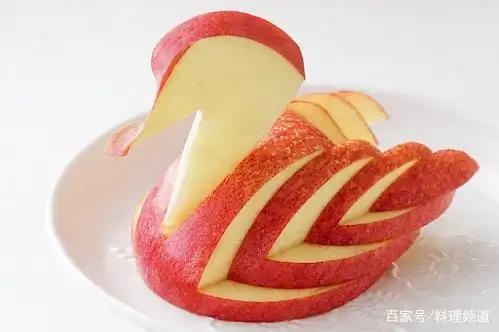 苹果小天鹅,制作的方法,简单又好吃!