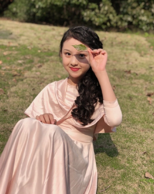 小戏骨周漾玥又出新戏,民国风造型美过林黛玉,太惊艳了!