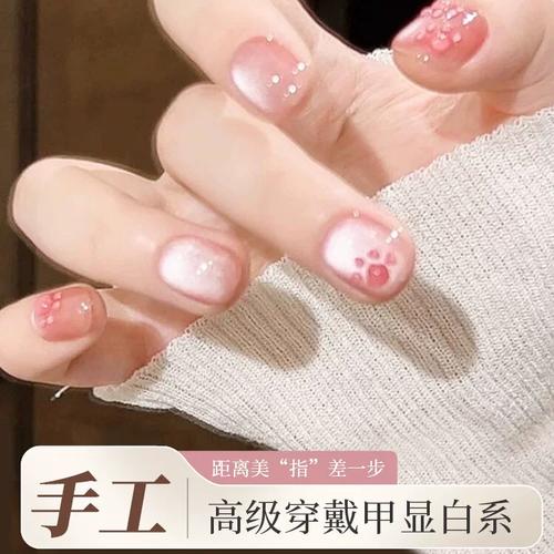 立体猫爪奶冻手绘款纯手工猫眼穿戴甲可爱美甲2024新年款轻奢短甲