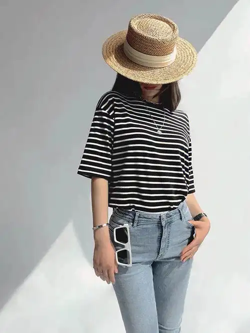 经典当道条纹t恤日常搭配