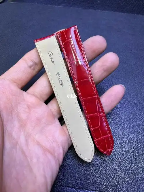 卡地亚鳄鱼皮表带