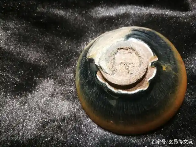 领略宋朝老建盏的风采,在显微镜下美的让人惊叹,古人的传统文化