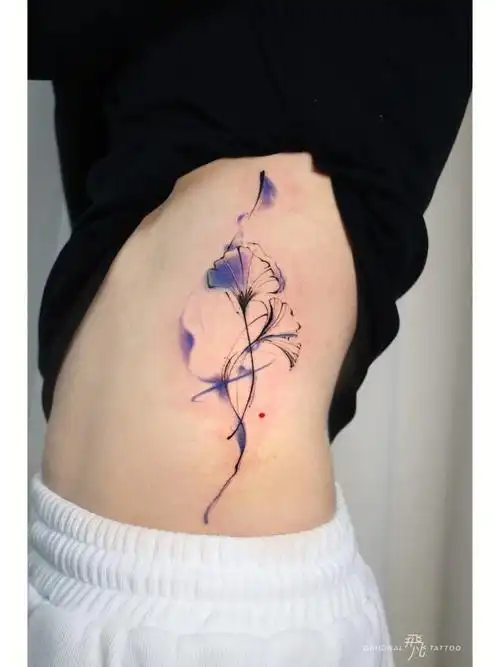 也更新颖 让人眼前一亮#我的纹身分享  #女生纹身  #北京纹身  #银杏