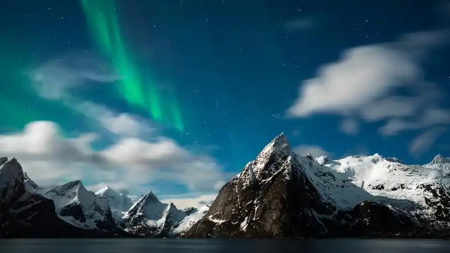 挪威的北极光壁纸 _ 图片网
