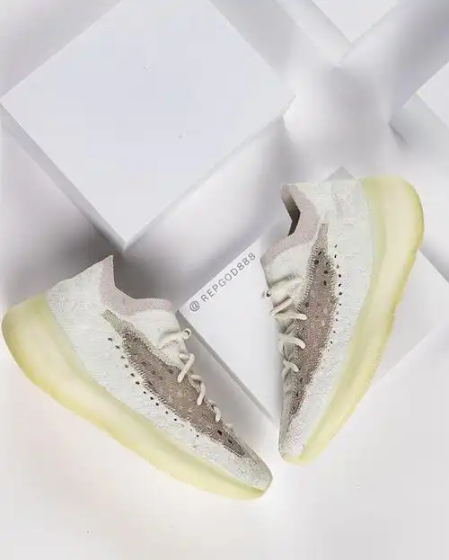 年底登场!白夜光yeezy 380实物效果太炫了