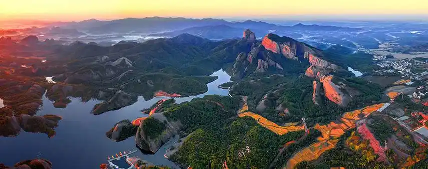 江山如画江山如此多娇引无数英雄竞折腰