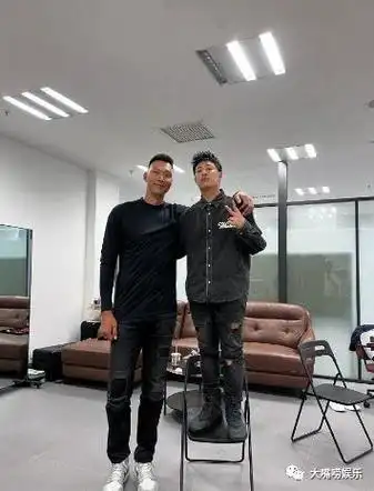 难以置信潘玮柏的身高与易建联一样高