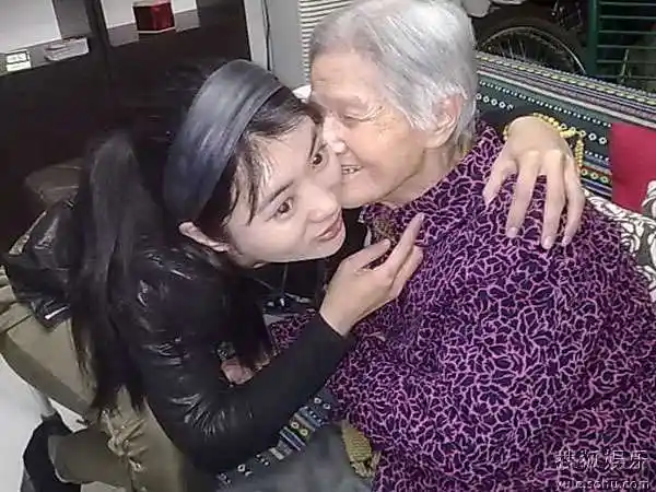 王艺禅《吴运铎》中饰妻子 真假陆平母女情深