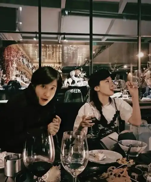 薛之谦高磊鑫谦友