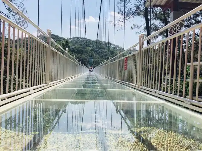 【携程攻略】南宁龙门水都景点,玻璃桥很短,80有点贵,门票也贵