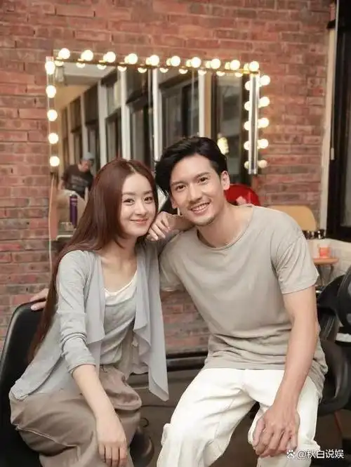 和成毅古早友情被扒赵丽颖朋友圈揭秘从相识于微时到顶峰相见