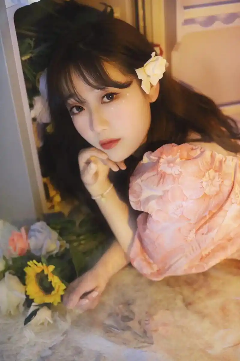 少女写真 这姑娘长得不丑 - 抖音