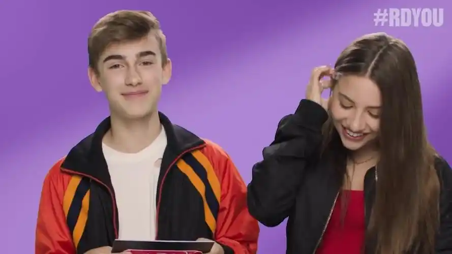 「mackenzie ziegler & johnny orlando」互猜对方想做的事(play what
