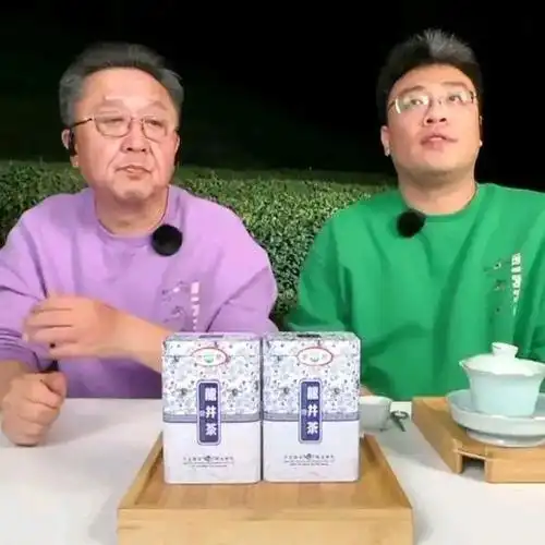 不过话又说回来了,于谦大爷不争不斗的性格,让他在德云社如鱼得水,他