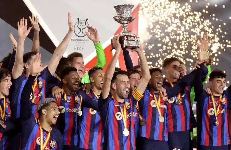 历届西班牙超级杯冠军 巴塞罗那14次夺冠