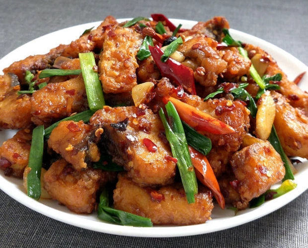 不喜欢吃鱼的小伙伴,可以做个香辣鱼块