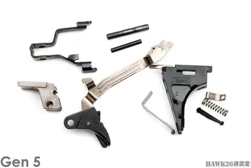 格洛克19同样采用了第五代升级的扳机组件,扳机行程更加平滑,对射击