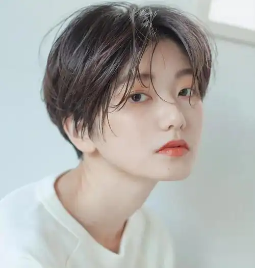 2021款短发,应该这么剪.