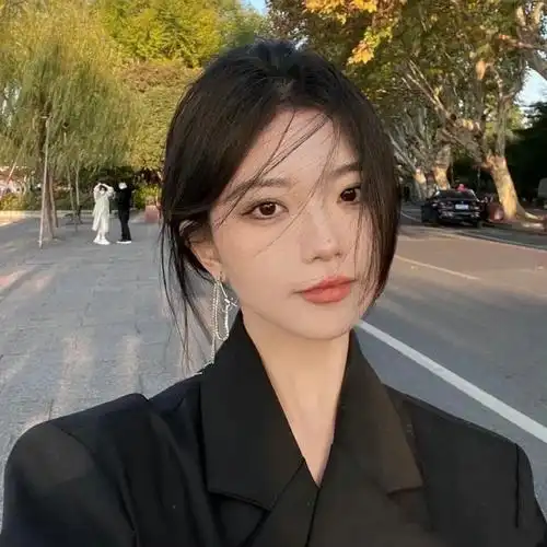 希望你也长脑子败犬才会权衡利弊用不着你喜欢 也轮不到你讨厌单眼皮