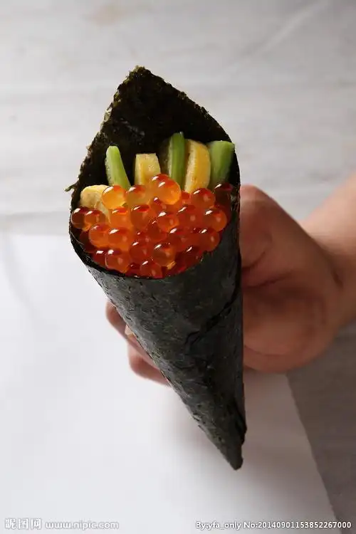 三文鱼籽手卷图片