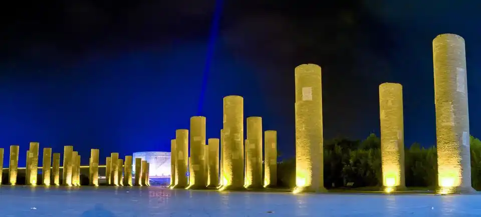 凉山民族文化艺术中心(火把广场)图片