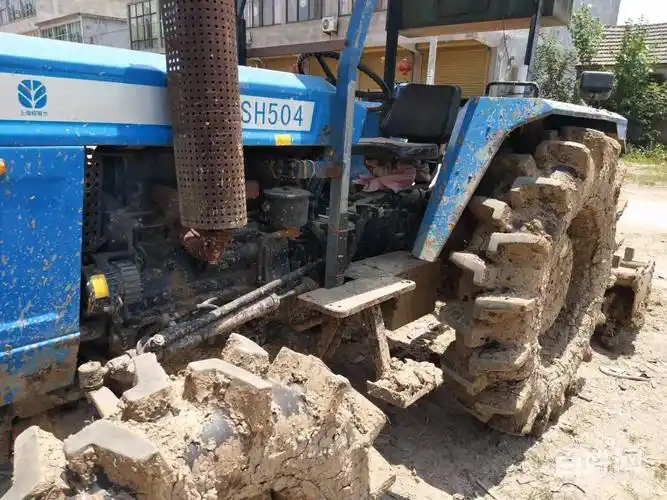 便宜出售上海504拖拉机