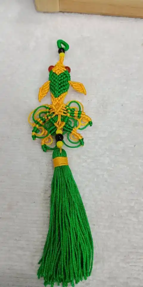 斜卷结挂件 斜卷结挂件的编发视频,迷你小莲花的编织方法,斜卷结编小