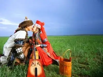 2,真爱游:情侣幸福出发地—与天鹅同秀纯真爱情—拍摄真爱系列婚纱