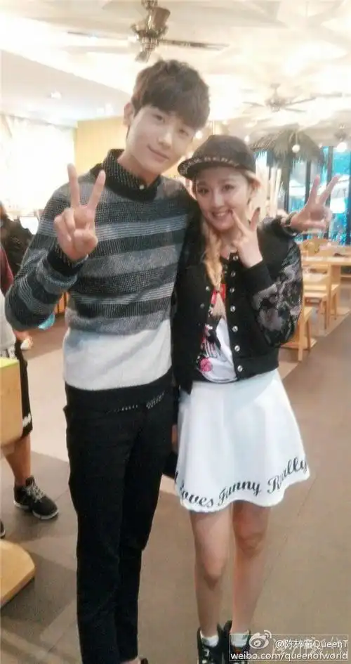 陈梓童曾与哪些韩国明星合作过