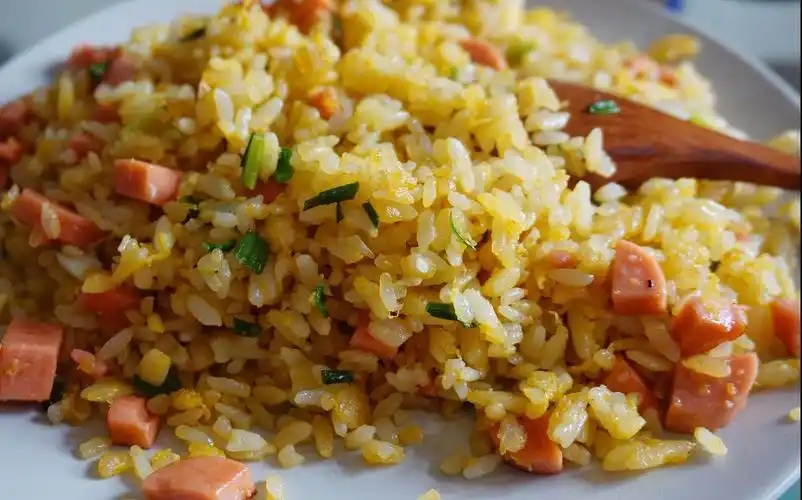 做一碗黄金蛋炒饭吧