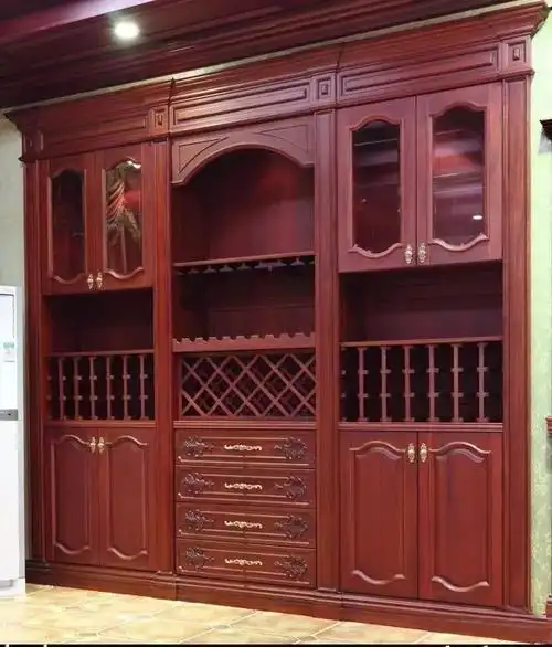 实木定制酒柜充分展现您的生活品位与文化修养