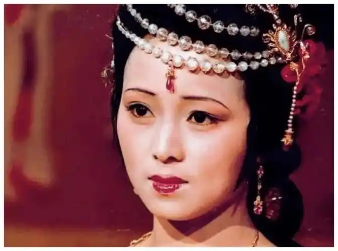 作者|方山喜欢对《石头记》作寓言式的解读.