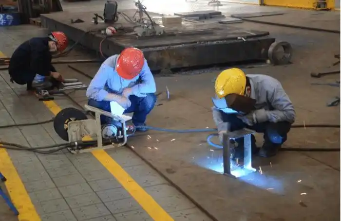 电工师傅,你为什么要离职?是工资不到位,还是心中有委屈!