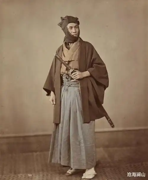 百年前日本武士老照片身材矮小面露凶光个个看起来杀气腾腾