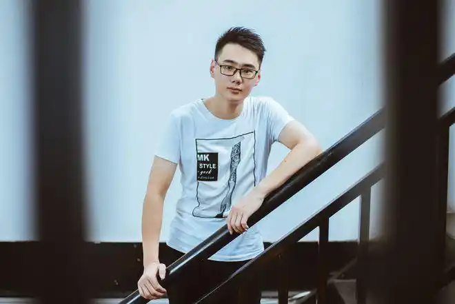 高级美容护理顾问宋佩璐:我负责专业,你负责坚持